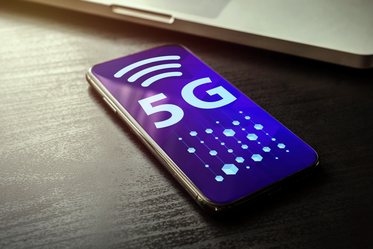 Smartphone mit 5G ist einer der Trends für Cyber-Angriffe im Jahr 2023.